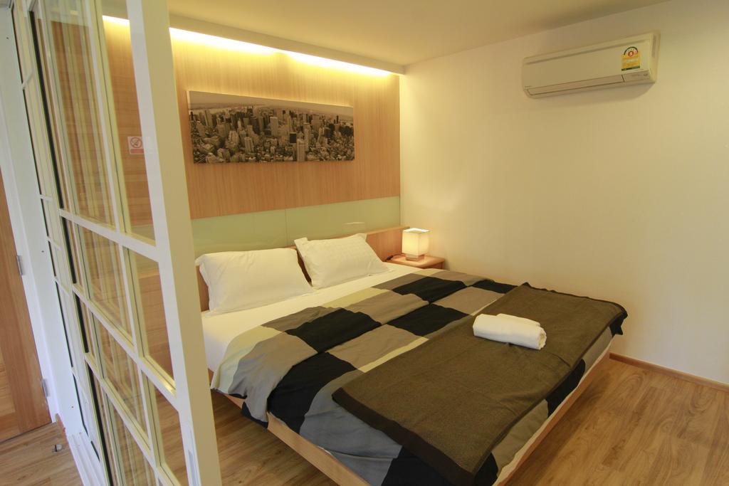 S Bloc Saladaeng Bed & Breakfast Bangkok Exterior foto
