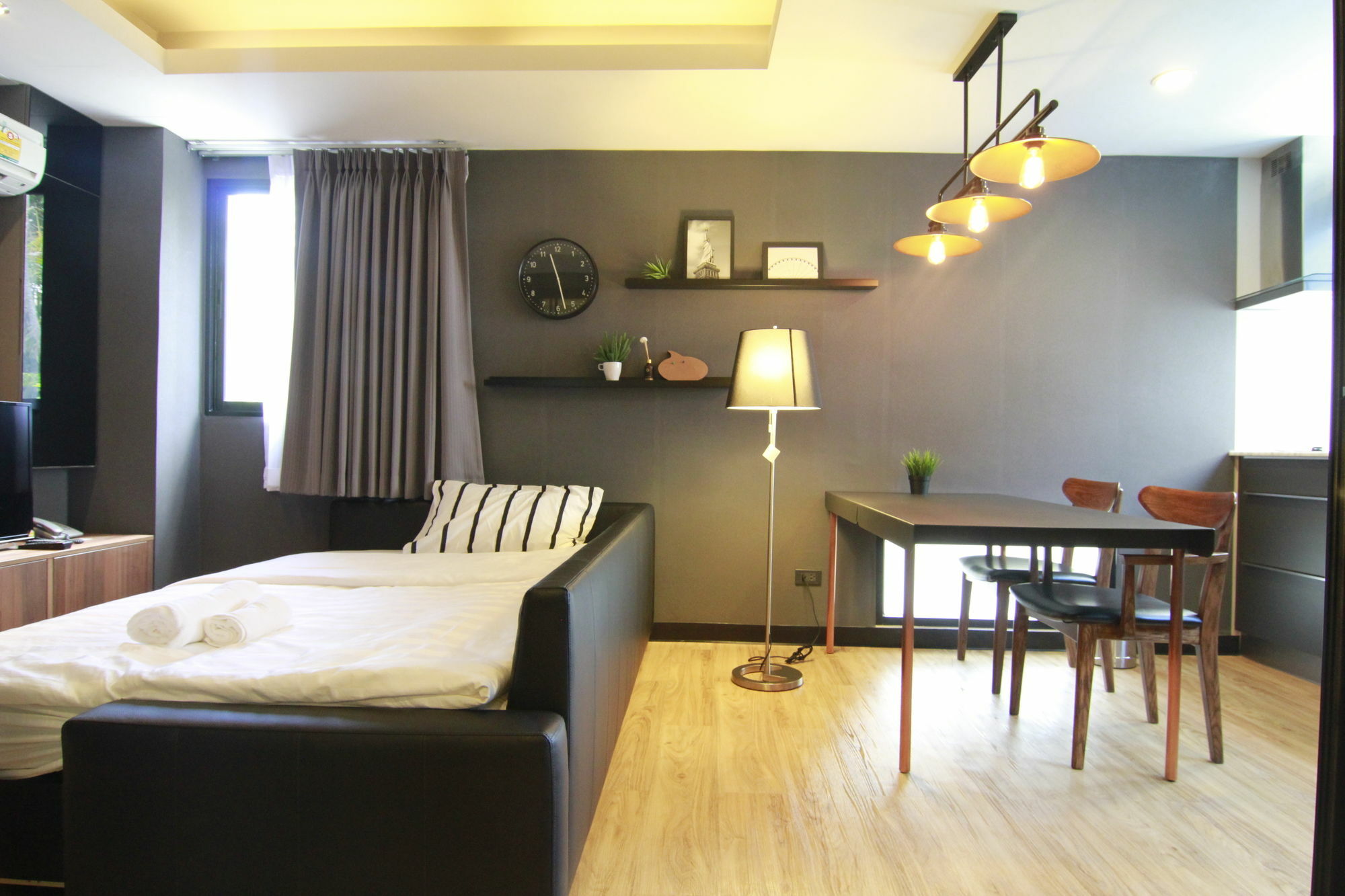 S Bloc Saladaeng Bed & Breakfast Bangkok Exterior foto