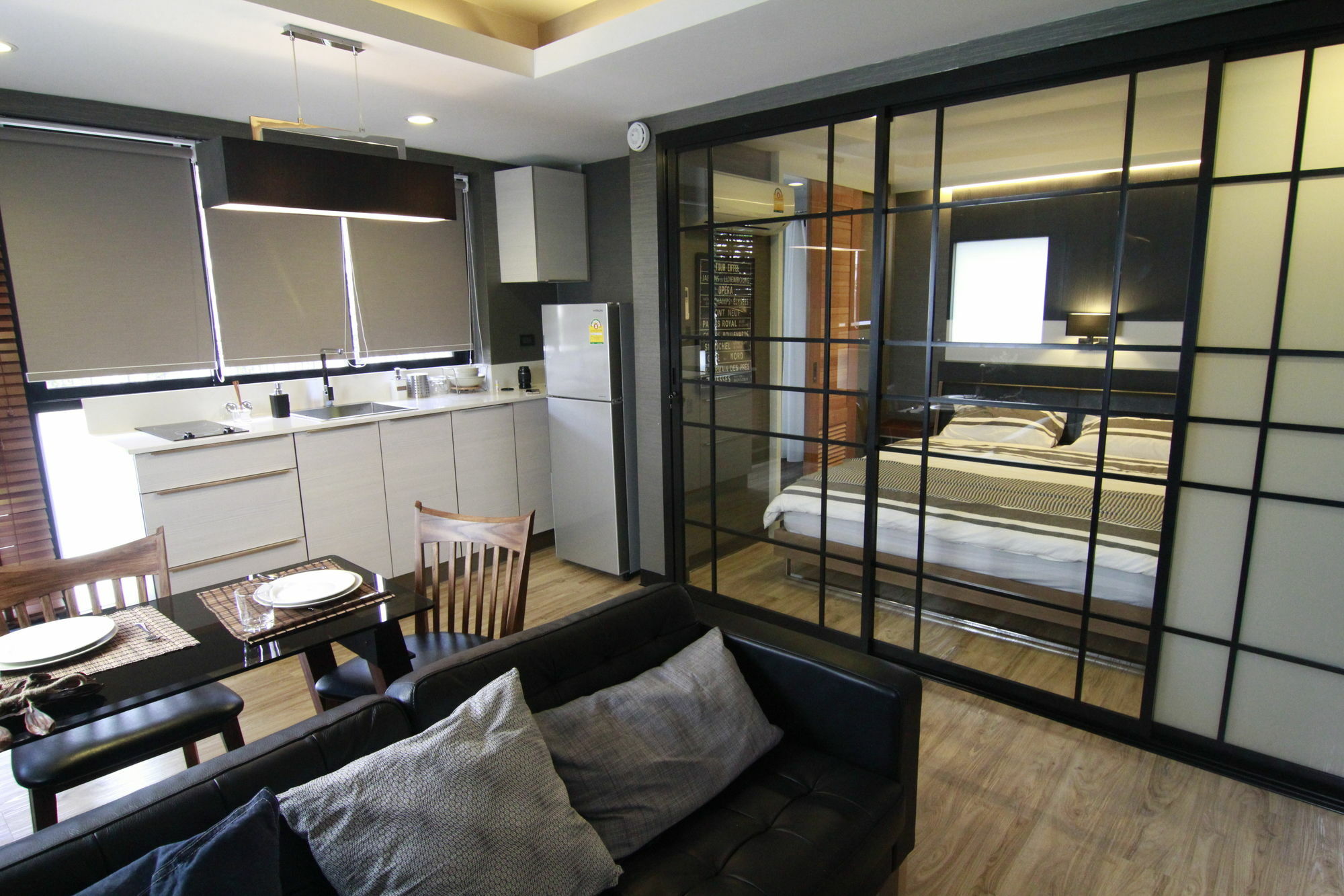 S Bloc Saladaeng Bed & Breakfast Bangkok Exterior foto