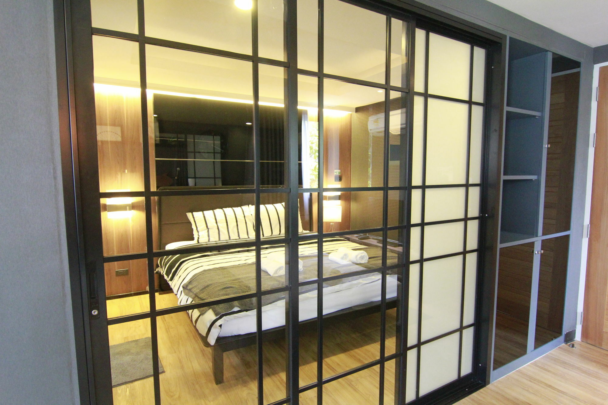 S Bloc Saladaeng Bed & Breakfast Bangkok Exterior foto