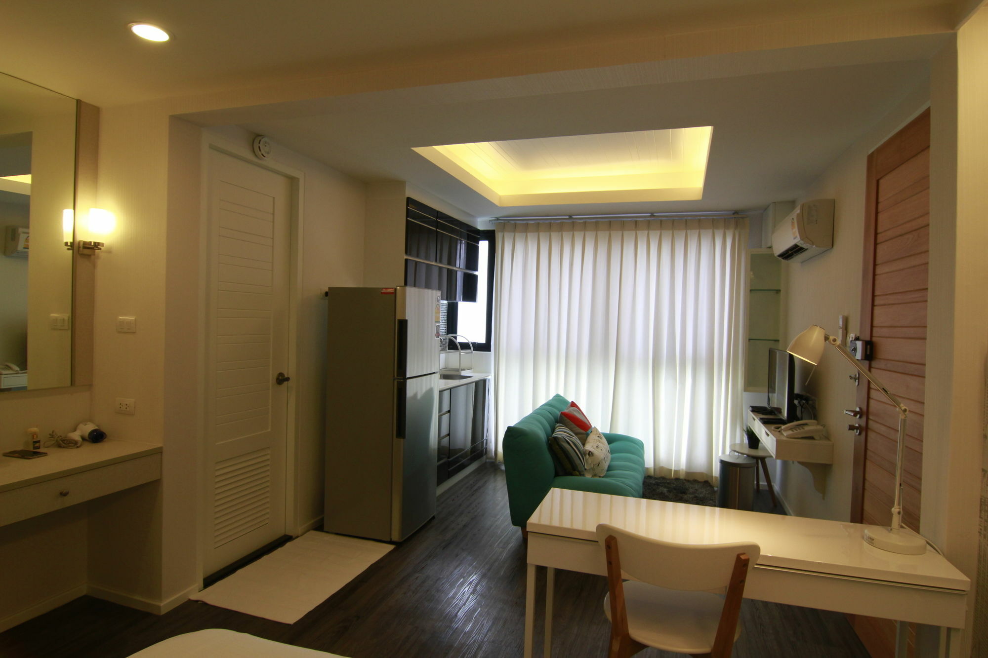 S Bloc Saladaeng Bed & Breakfast Bangkok Exterior foto