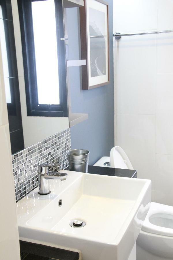 S Bloc Saladaeng Bed & Breakfast Bangkok Exterior foto